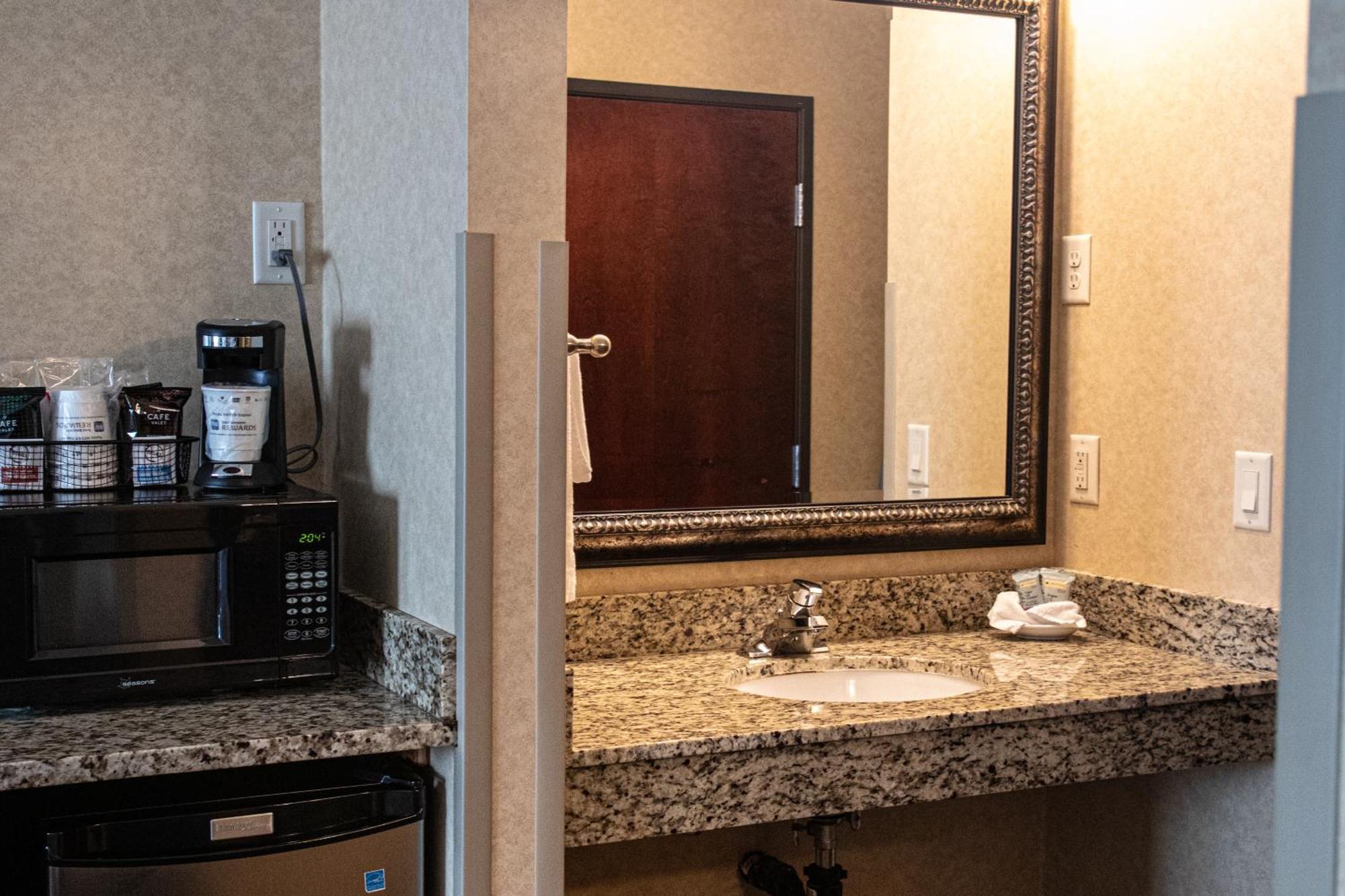 Best Western University Inn And Suites Forest Grove Exteriér fotografie